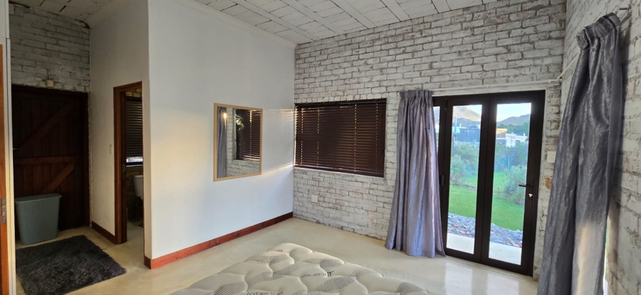 To Let 3 Bedroom Property for Rent in Pringle Bay Western Cape
